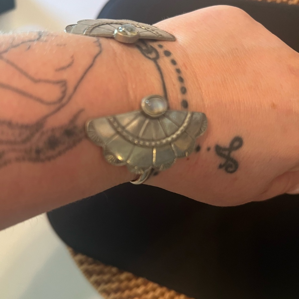 Western Split Concha Open Cuff - image 6